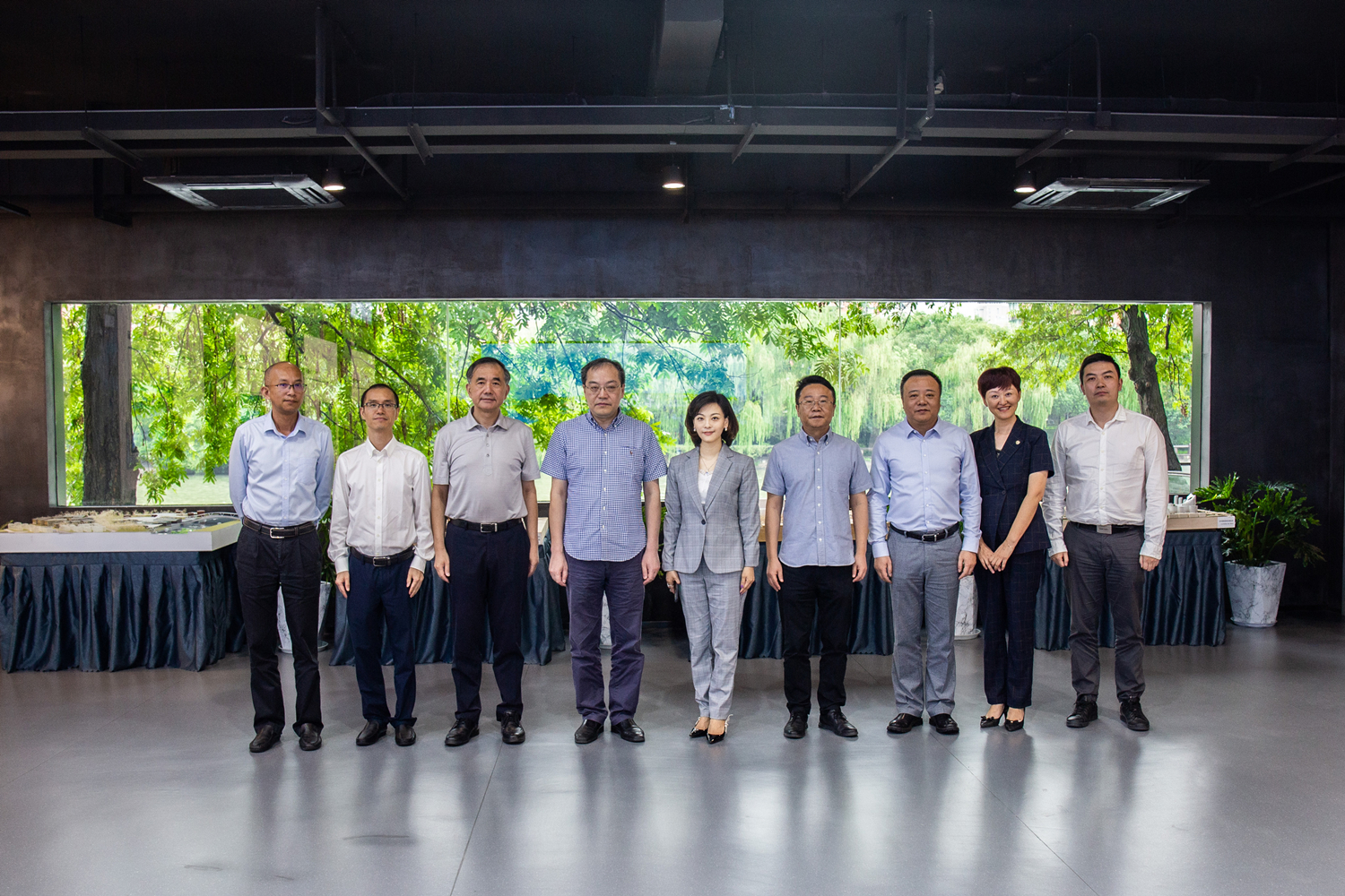 赋能共赢 启行未来 | 欧博游戏物业服务集团与杭州运河集团、杭州旅游集团签署合作协议